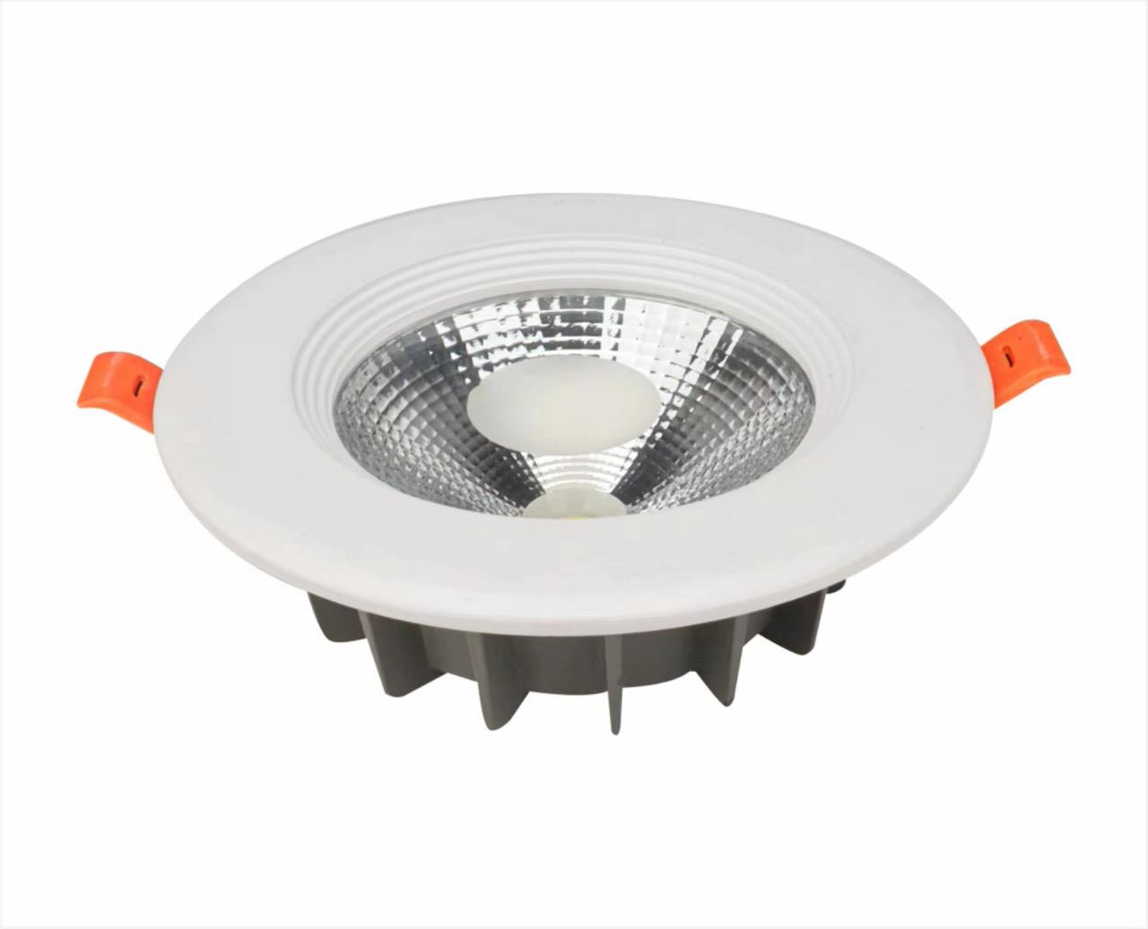 إنارة غاطسة ثابتة