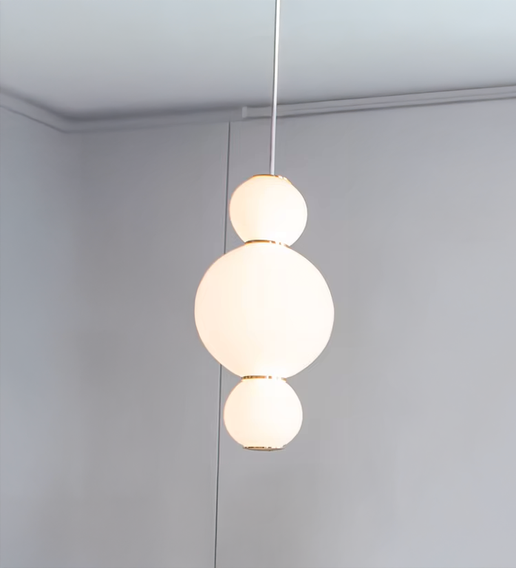 إنارة تعليق زجاجية بكرات بترتيب عمودية