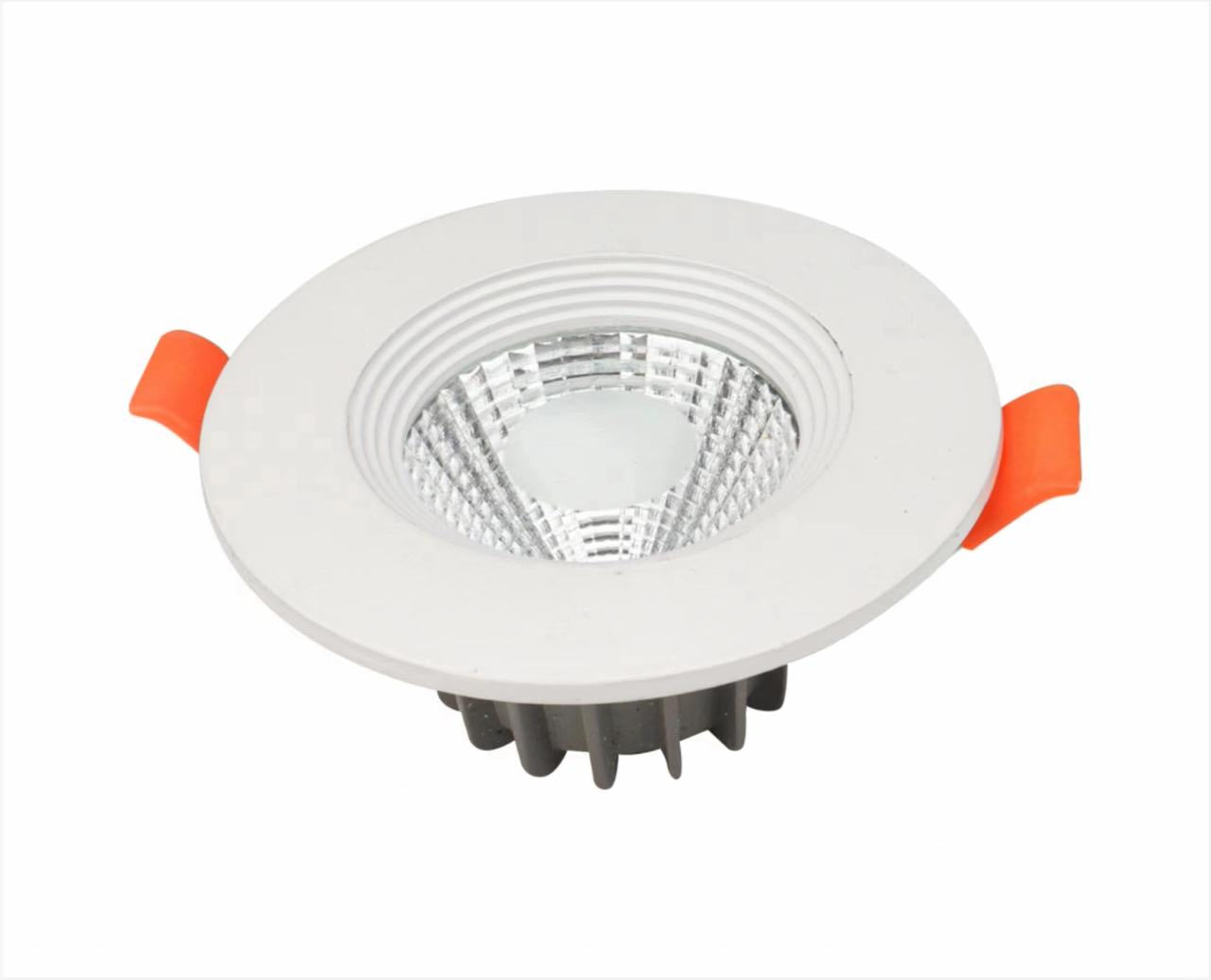 إنارة غاطسة ثابتة