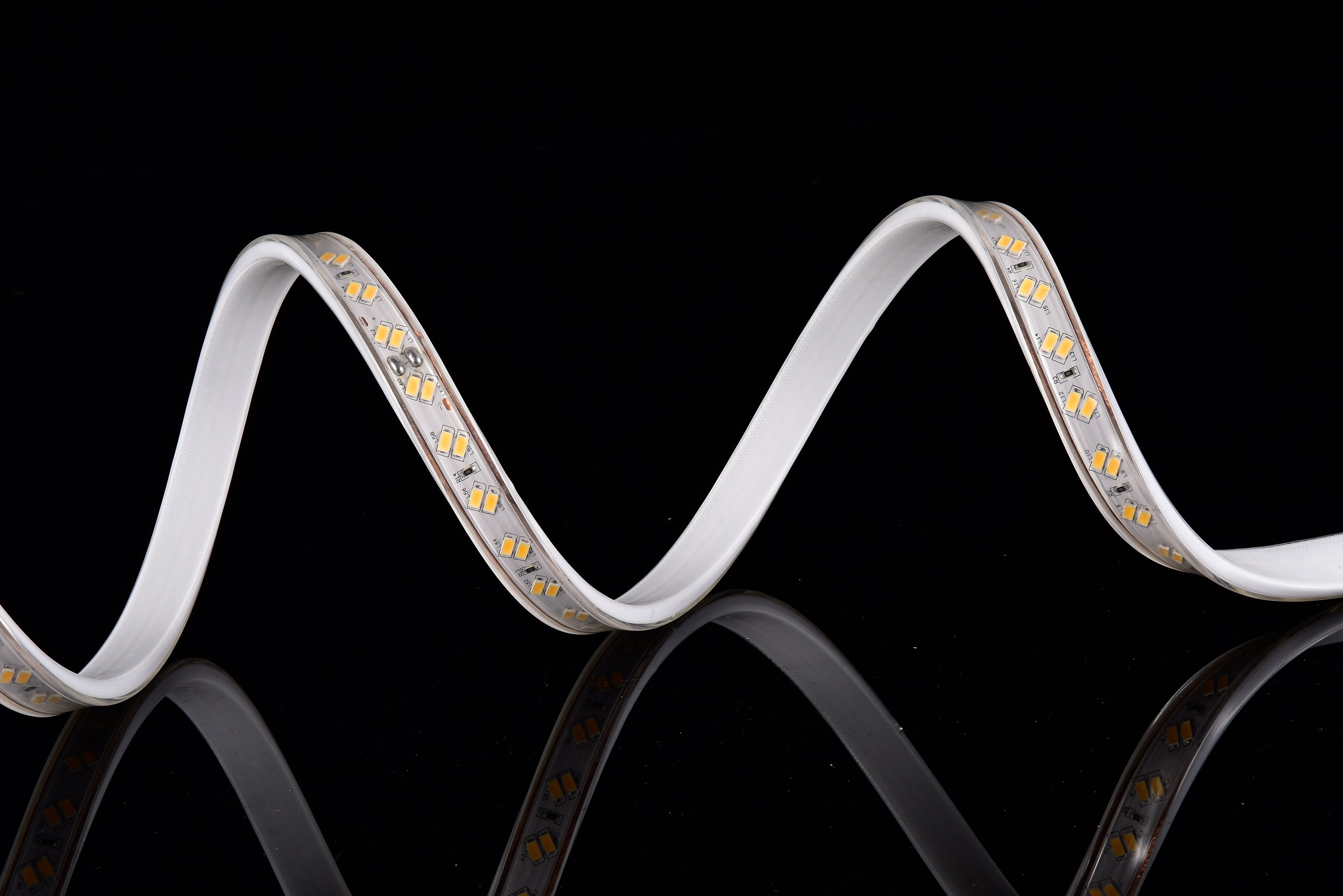 شريط إنارة 120 ليد – 50 متر