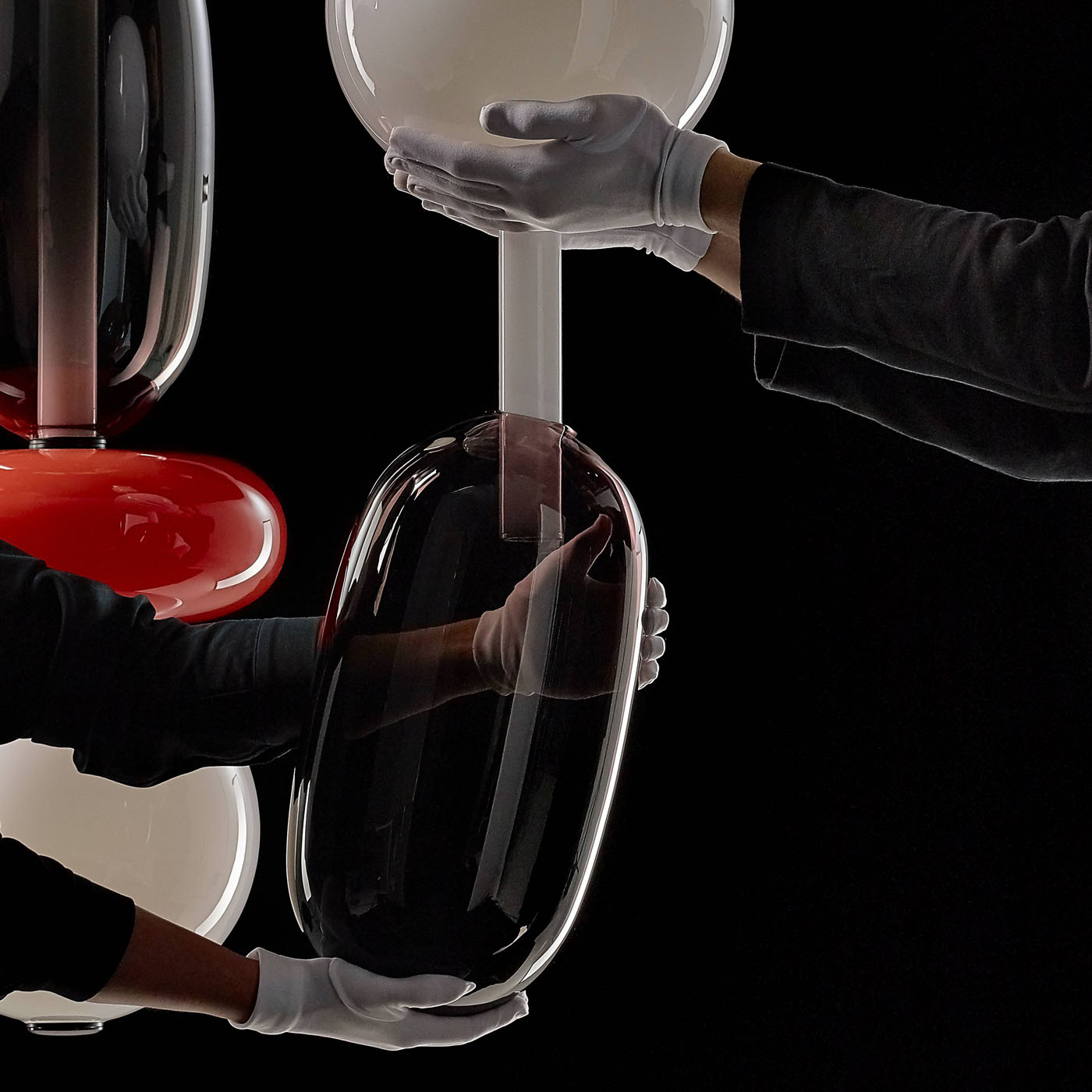 إنارة تعليق زجاجية أحمر ورمادي